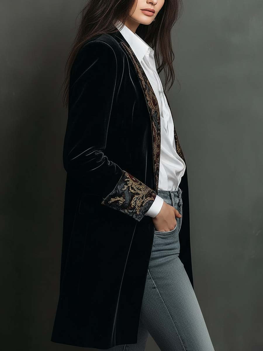 Leontine | Fitted Black Baroque-Print Blazer
