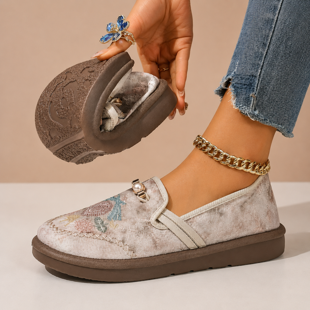 Jia | Grounded Orthopedic Sneaker