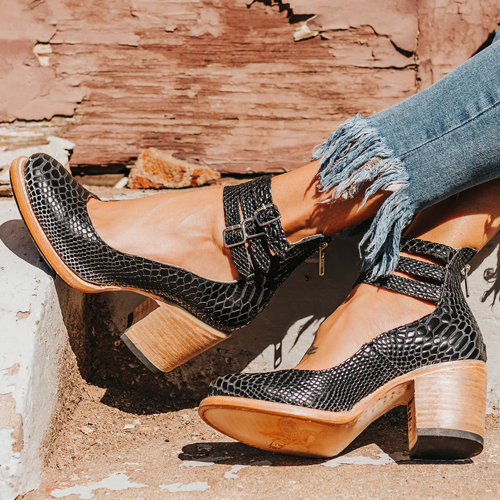 Simone | Chic Western-Style Ankle Boots