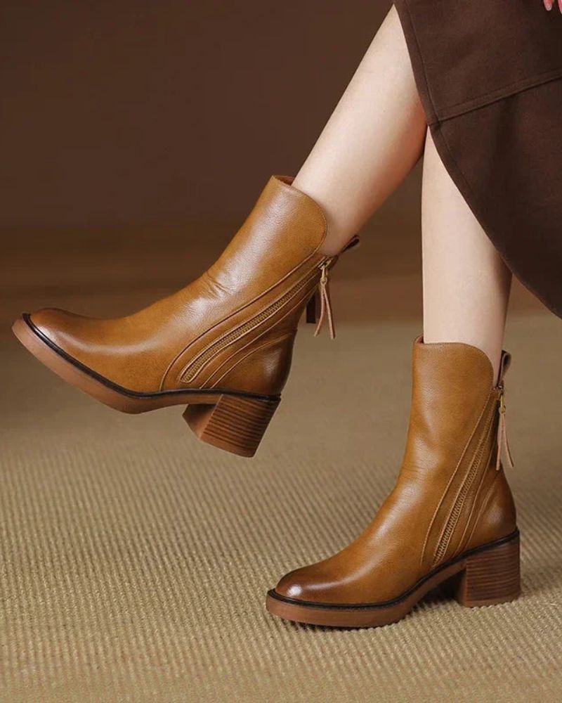 Fiorenza | Elegant Leather Ankle Boots - Helen & Olivia Manhattan