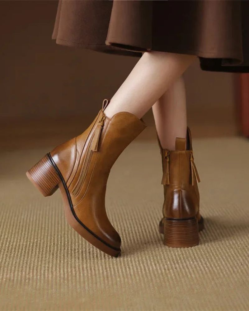 Fiorenza | Elegant Leather Ankle Boots - Helen & Olivia Manhattan