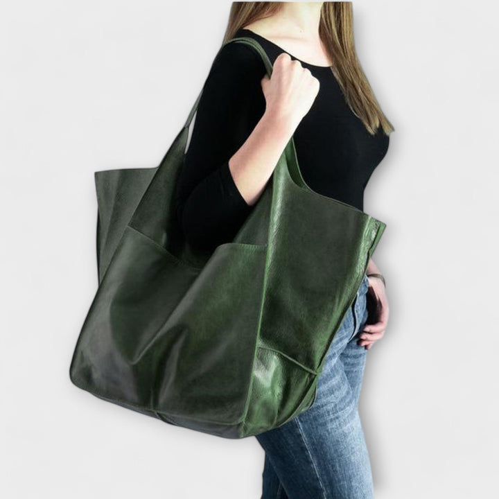 Kalliope | Spacious Weekender Bag