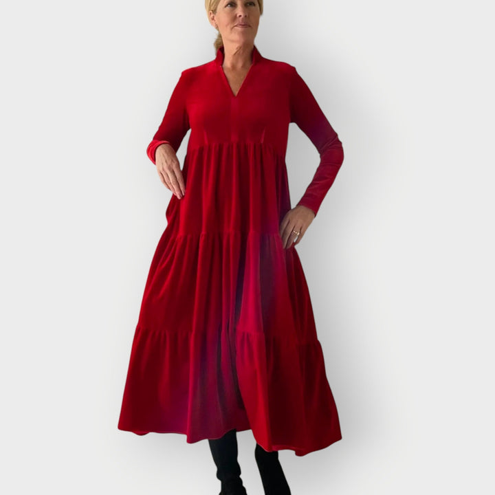Luvira | Dress in Velvet Red a Balze