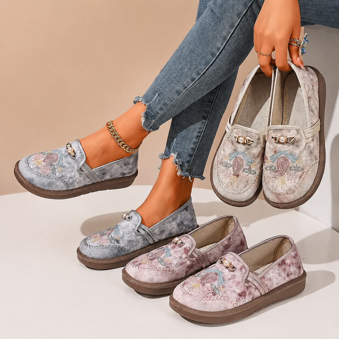 Jia | Grounded Orthopedic Sneaker