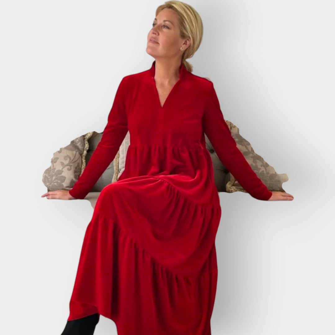 Luvira | Dress in Velvet Red a Balze
