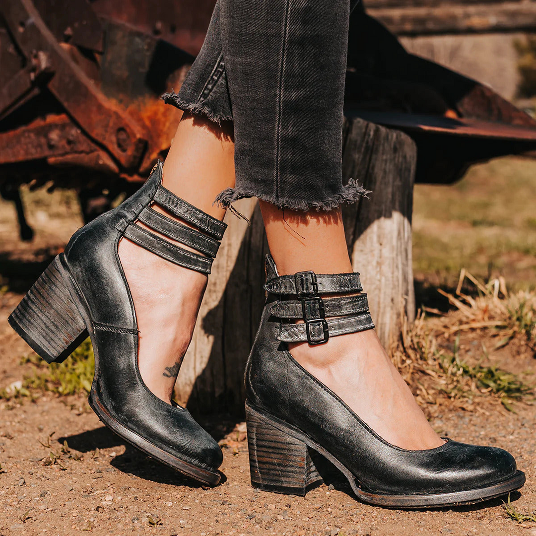 Simone | Chic Western-Style Ankle Boots