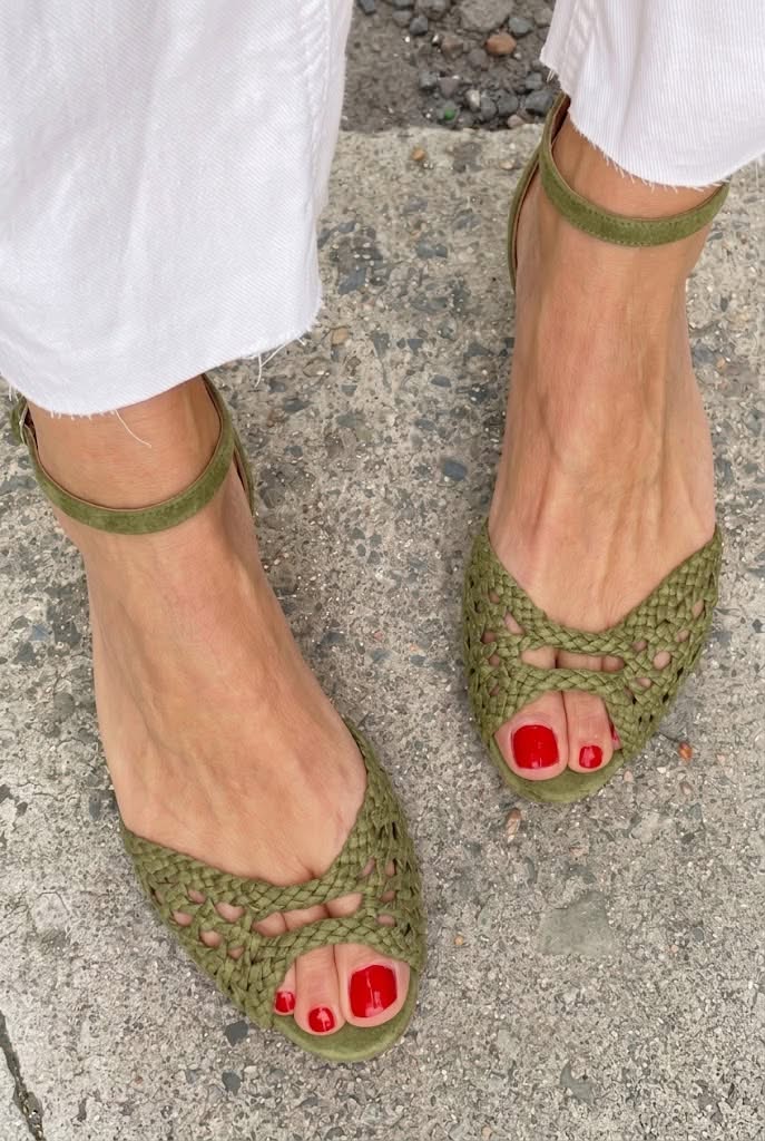 Bubs | Simple Braided Gold Summer Sandals
