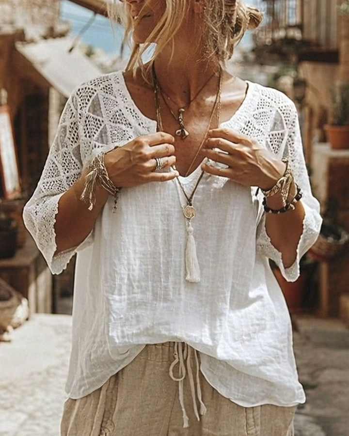 Cynthia | Blouse V-Neck with Dettaglio in Lace