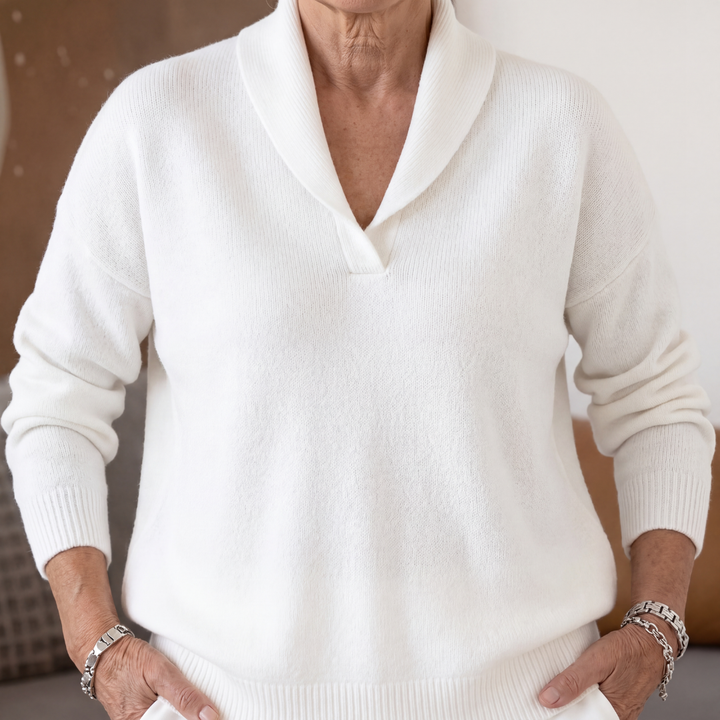 Margaret | Relaxed V Neck Sweater - White