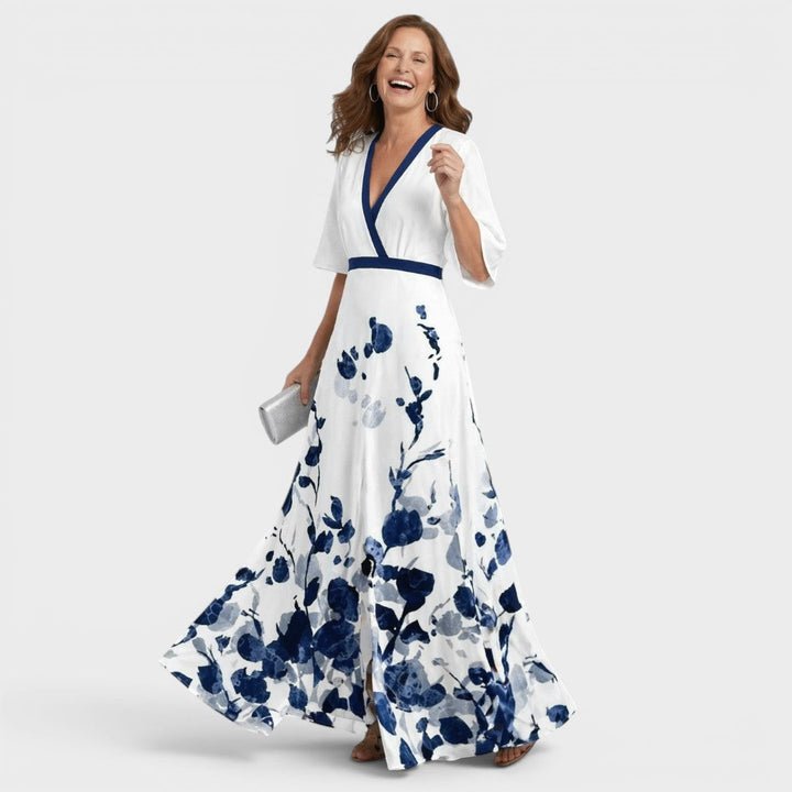 Daniela | Flowing Halter Maxi Dress - 