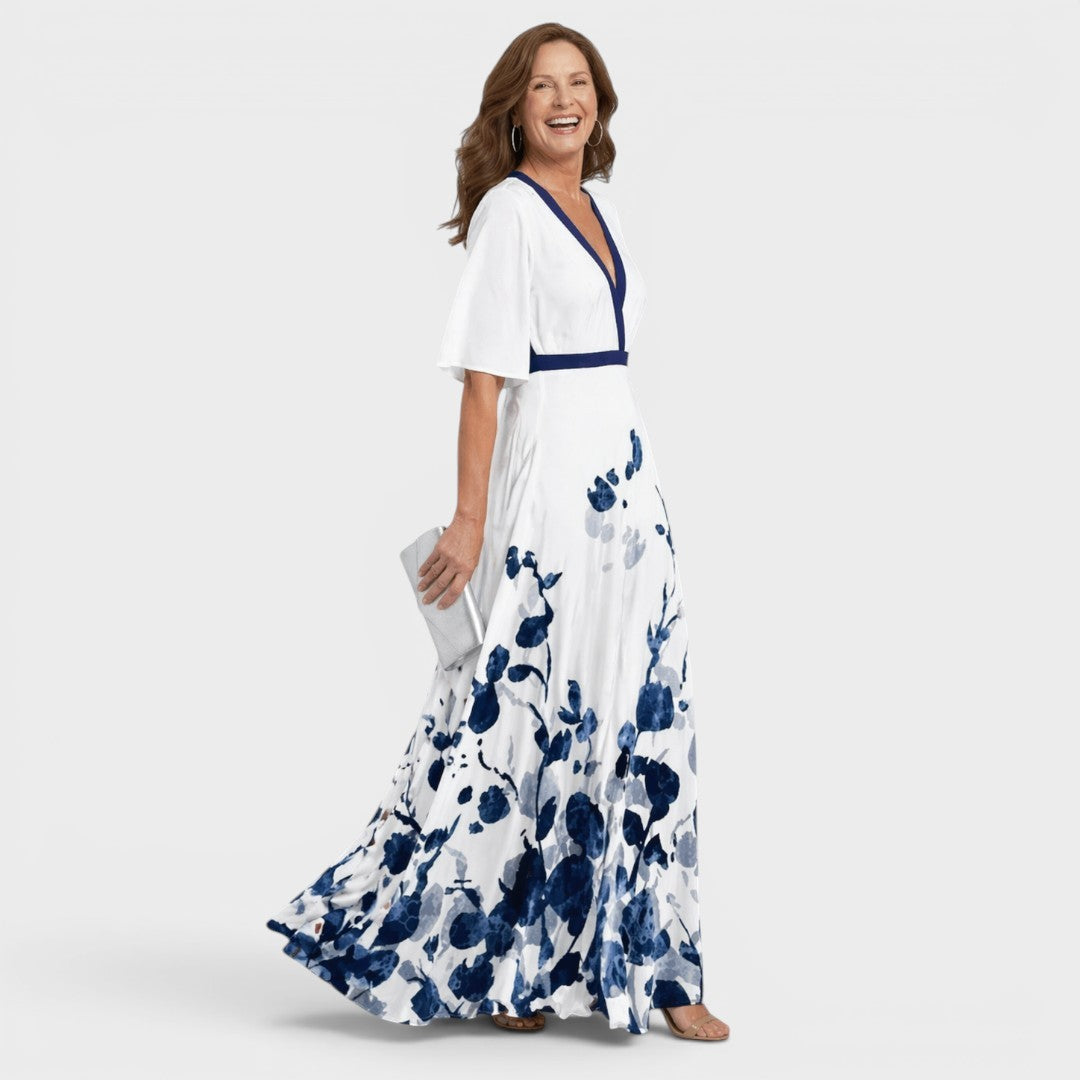 Daniela | Flowing Halter Maxi Dress - 