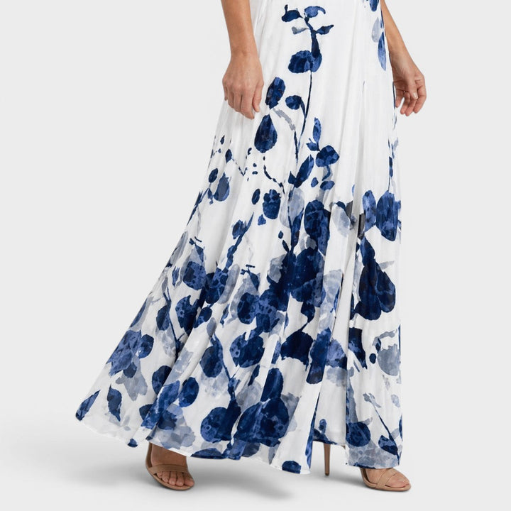 Daniela | Flowing Halter Maxi Dress - 