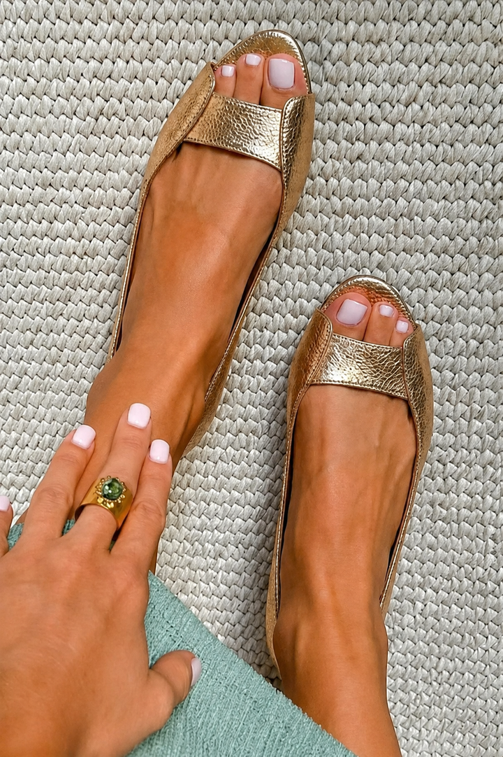 Robbo | Simple Gold Summer Sandals