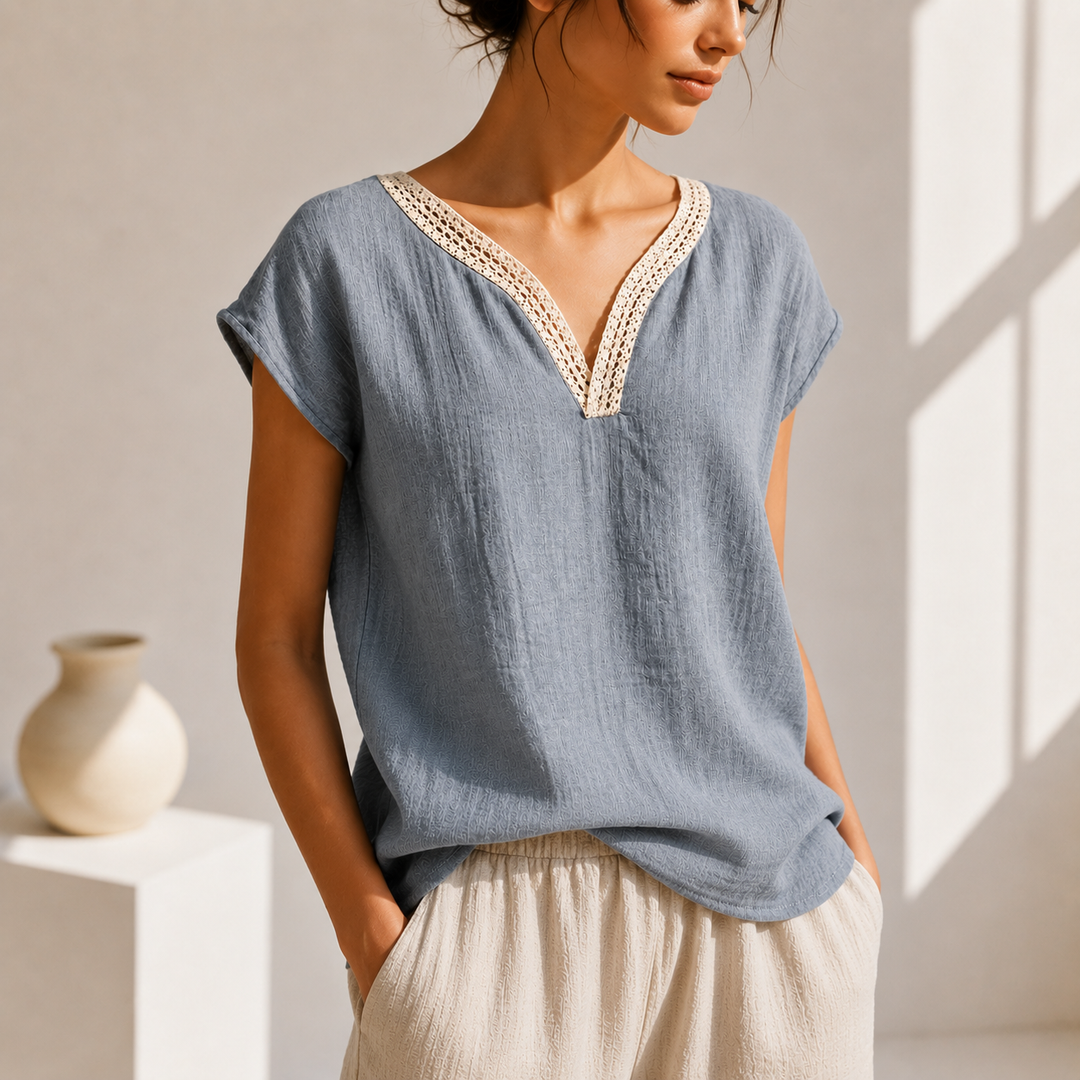 Elira | Relaxed V-Neck Top - Helen & Olivia Manhattan