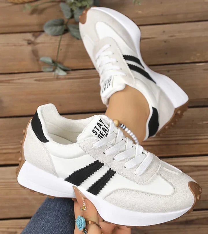 Daniela | Featherlight Orthopedic Sneaker