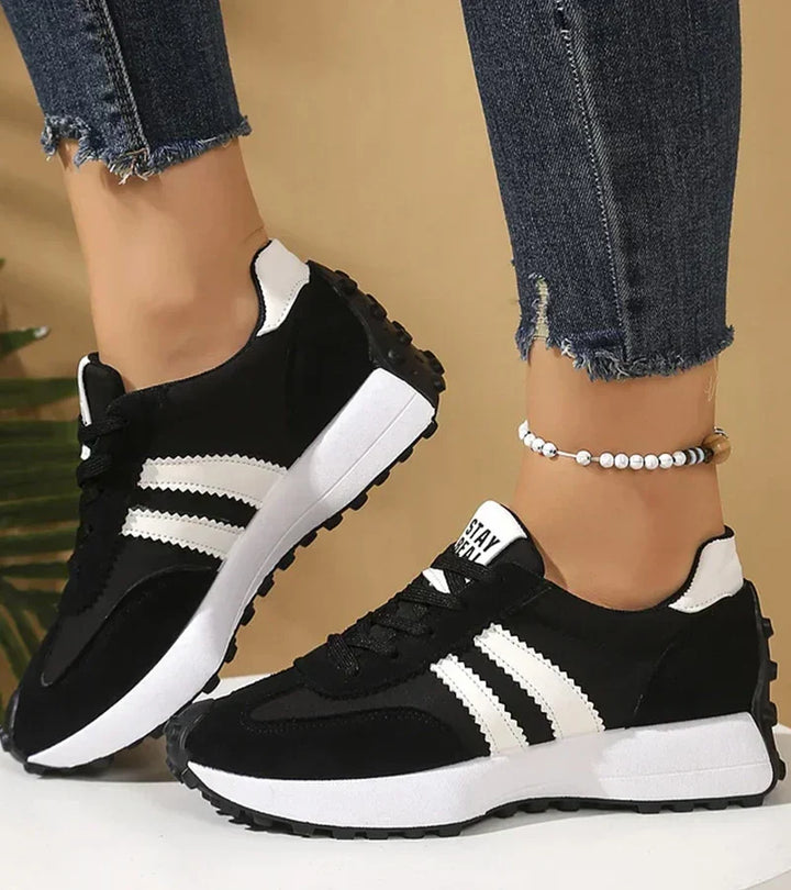 Daniela | Featherlight Orthopedic Sneaker