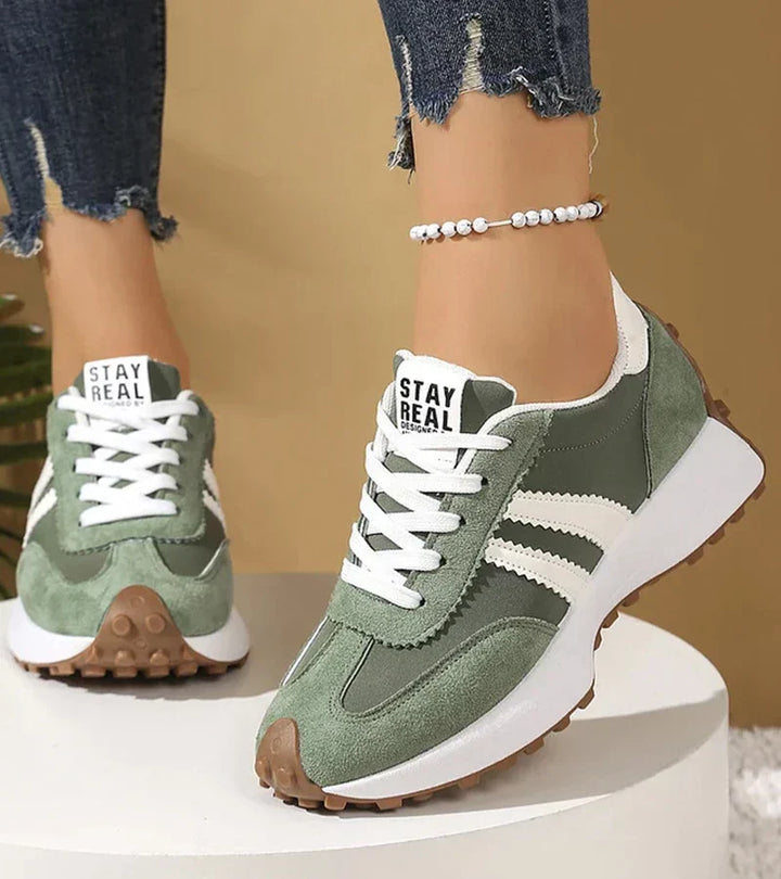 Daniela | Featherlight Orthopedic Sneaker