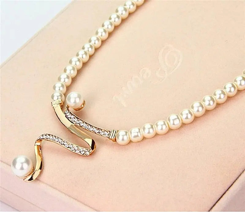 Set collana & orecchini with pearls naturali