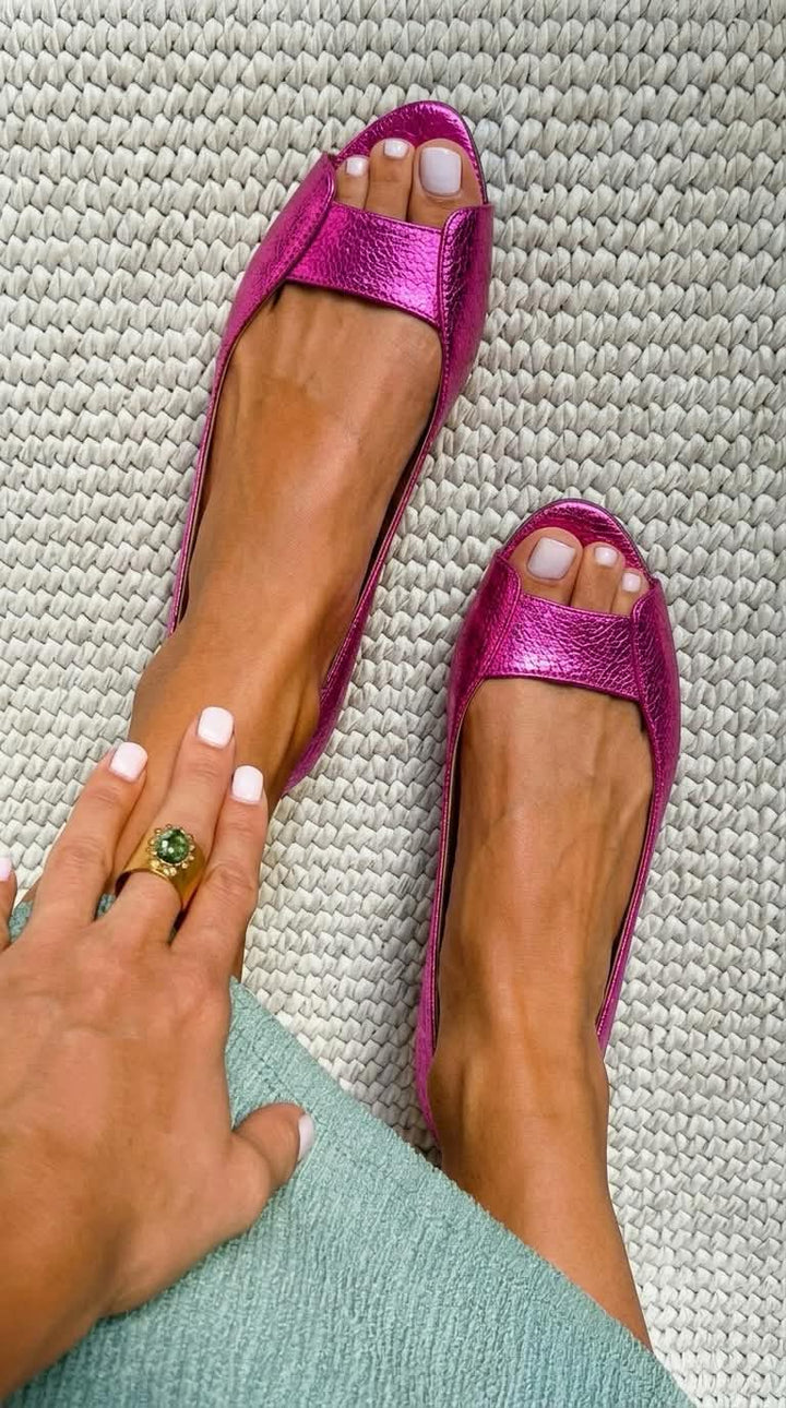 Robbo | Simple Gold Summer Sandals