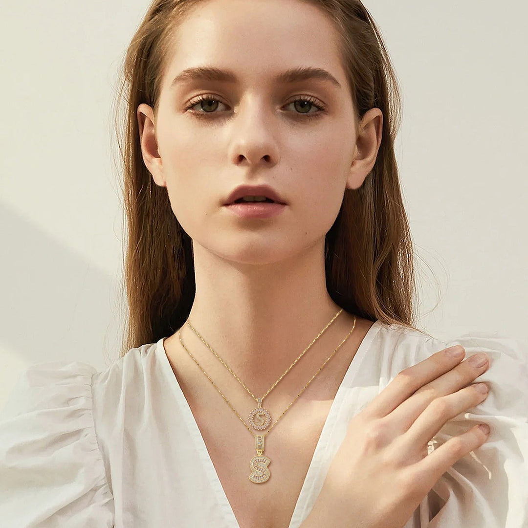 Compleo of Necklaces with Initiale in Moissanite