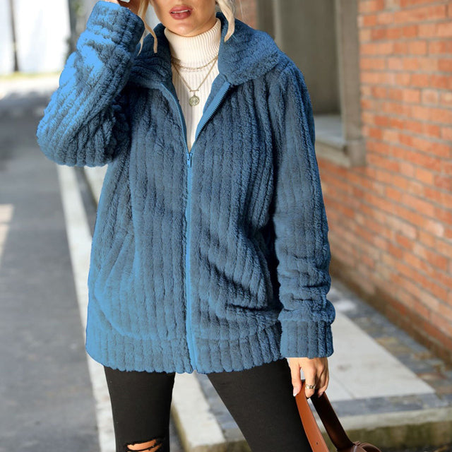 Delphine | Coat Peluche - Black