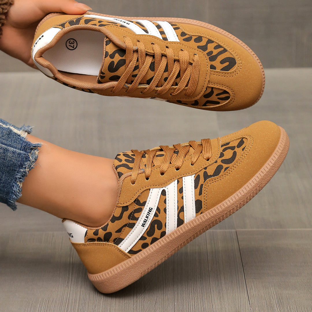 Della | Everyday Orthopedic Sneaker