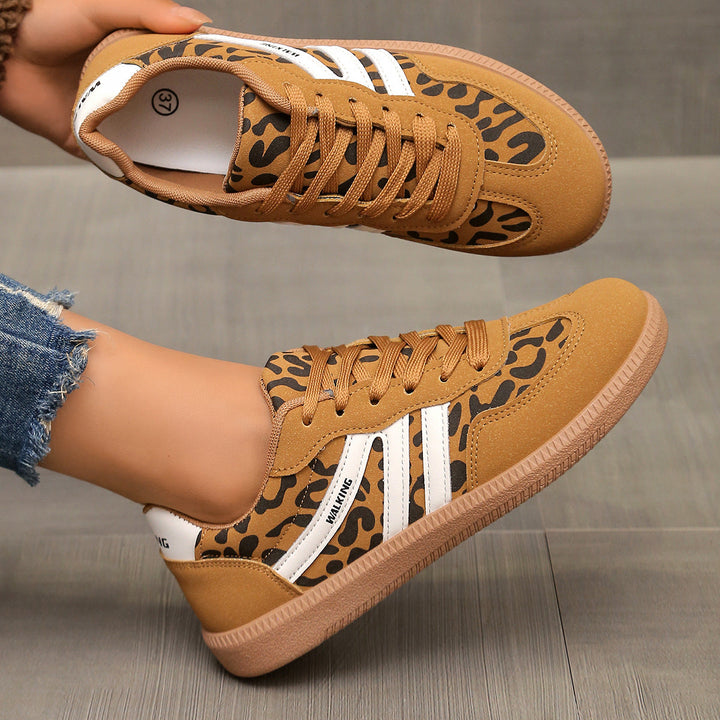 Della | Everyday Orthopedic Sneaker