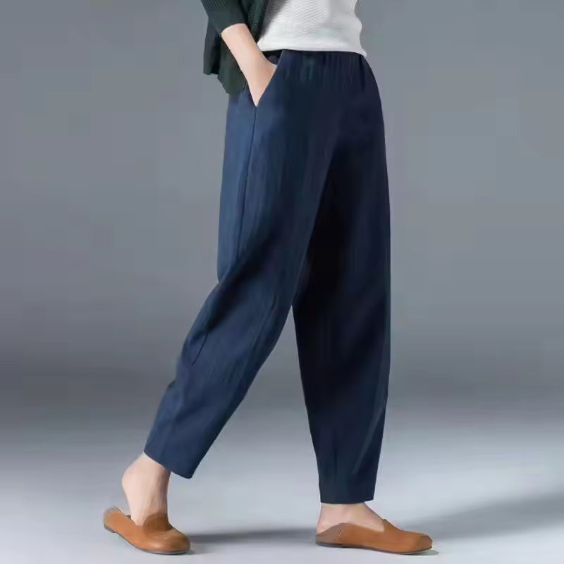 Irene | Leggero Summer Pants with Pleated Front