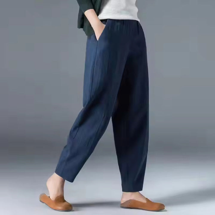 Irene | Leggero Summer Pants with Pleated Front