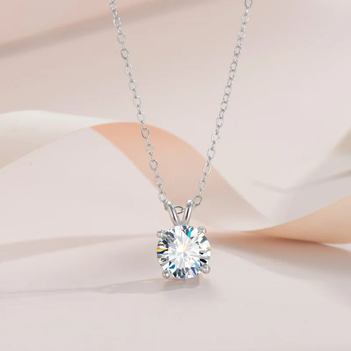 Necklace Esclusivo in Silver Sterling with Moissanite