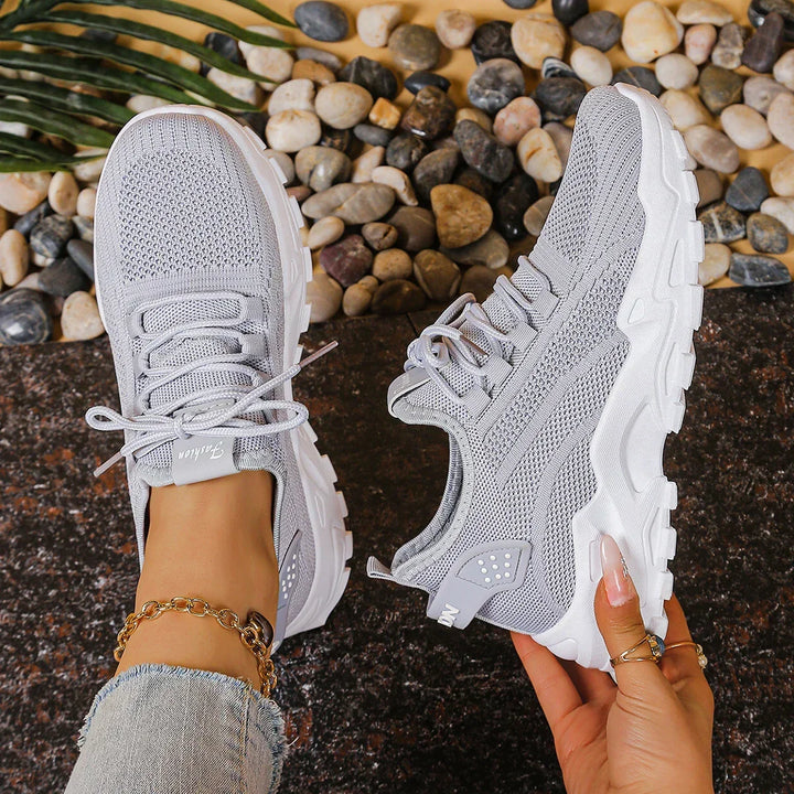 Delaney | Timeless Orthopedic Sneaker
