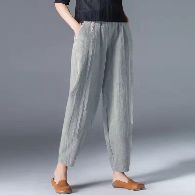 Irene | Leggero Summer Pants with Pleated Front