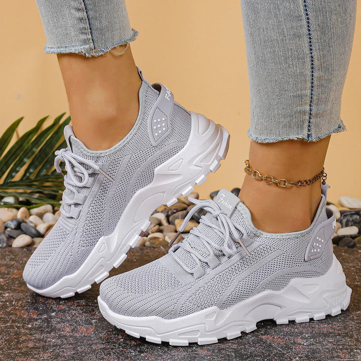 Delaney | Timeless Orthopedic Sneaker