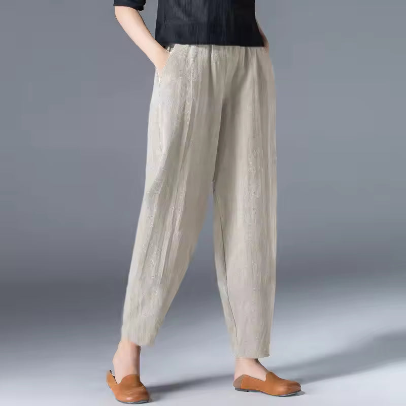 Irene | Leggero Summer Pants with Pleated Front