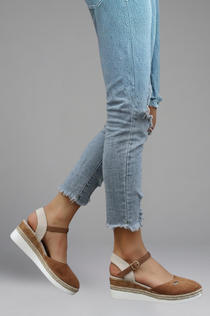 Adele | Buckle Sandals