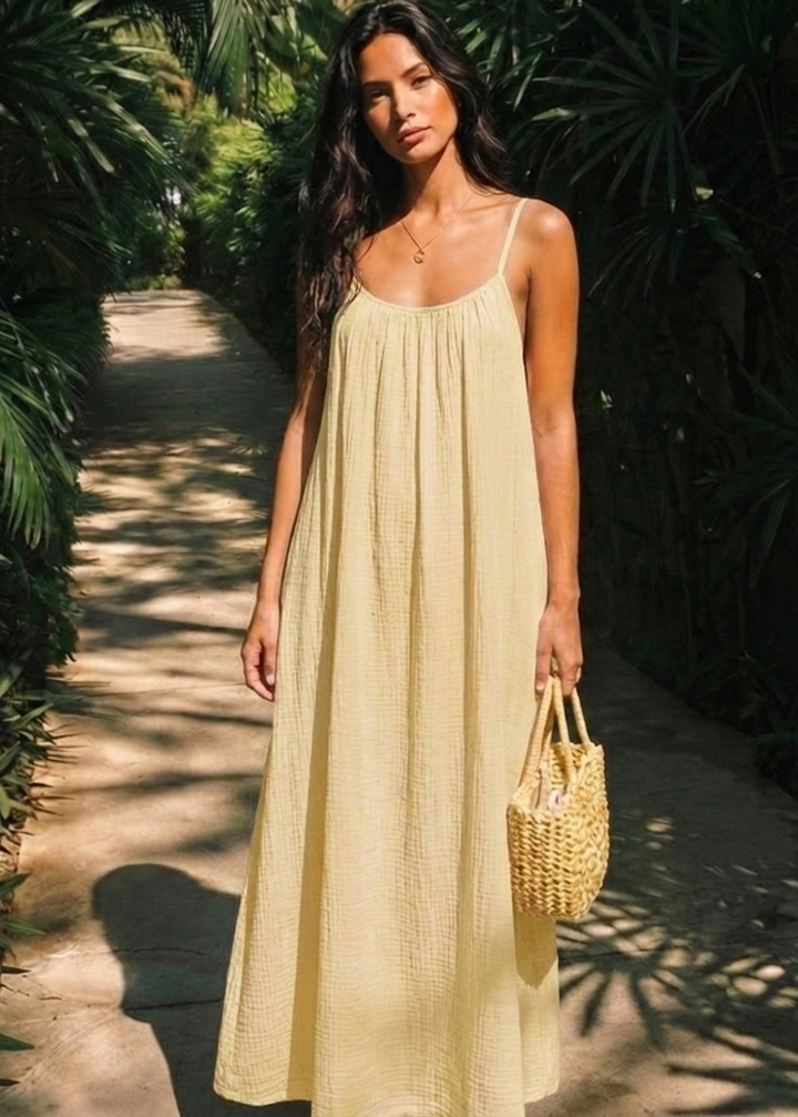 Rhiannon | Elegant Backless Dress