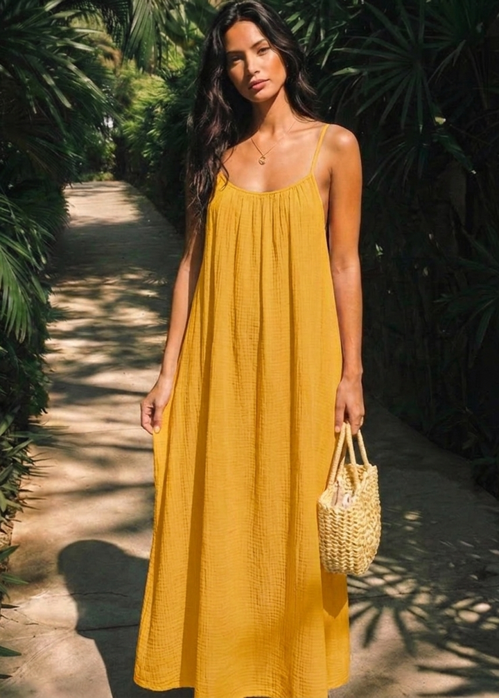 Rhiannon | Elegant Backless Dress