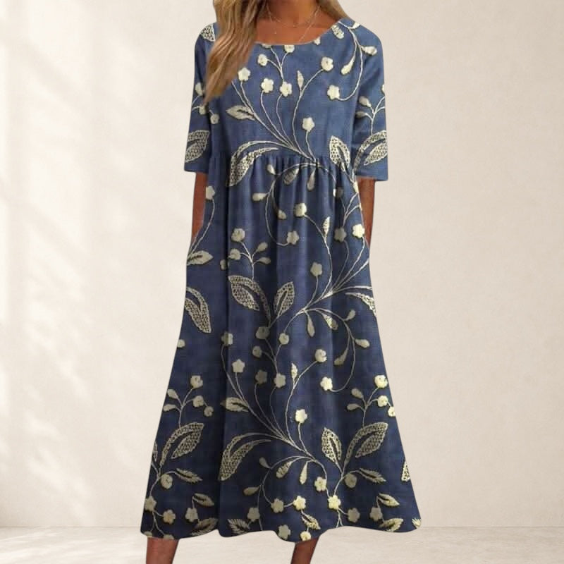 Djala | Flattering Dress