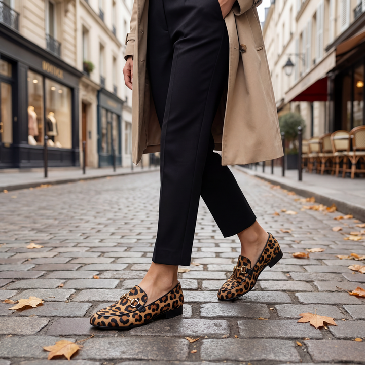 Sienna | Loafer With Metallic Detail - 
