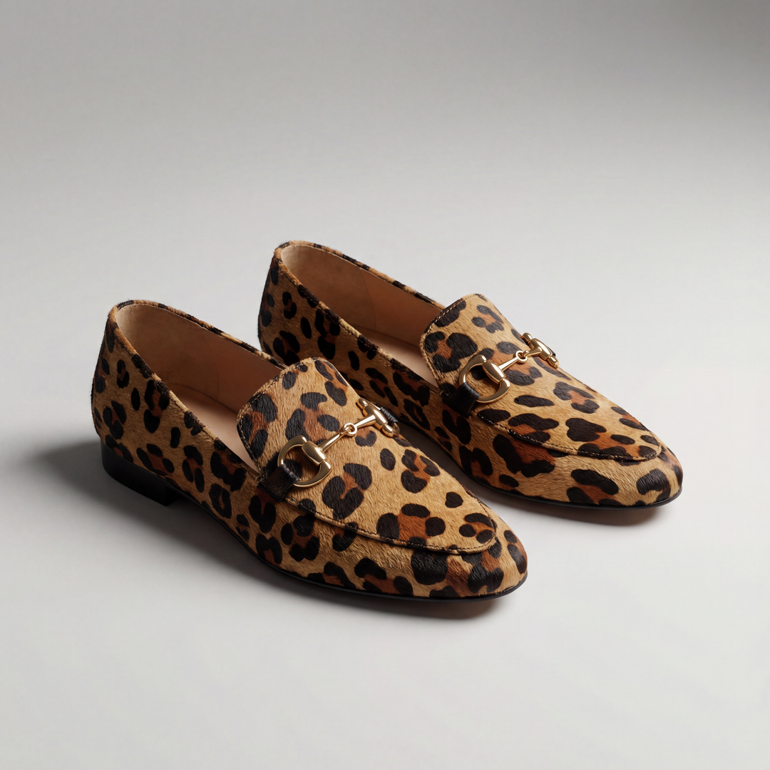 Sienna | Loafer With Metallic Detail - 