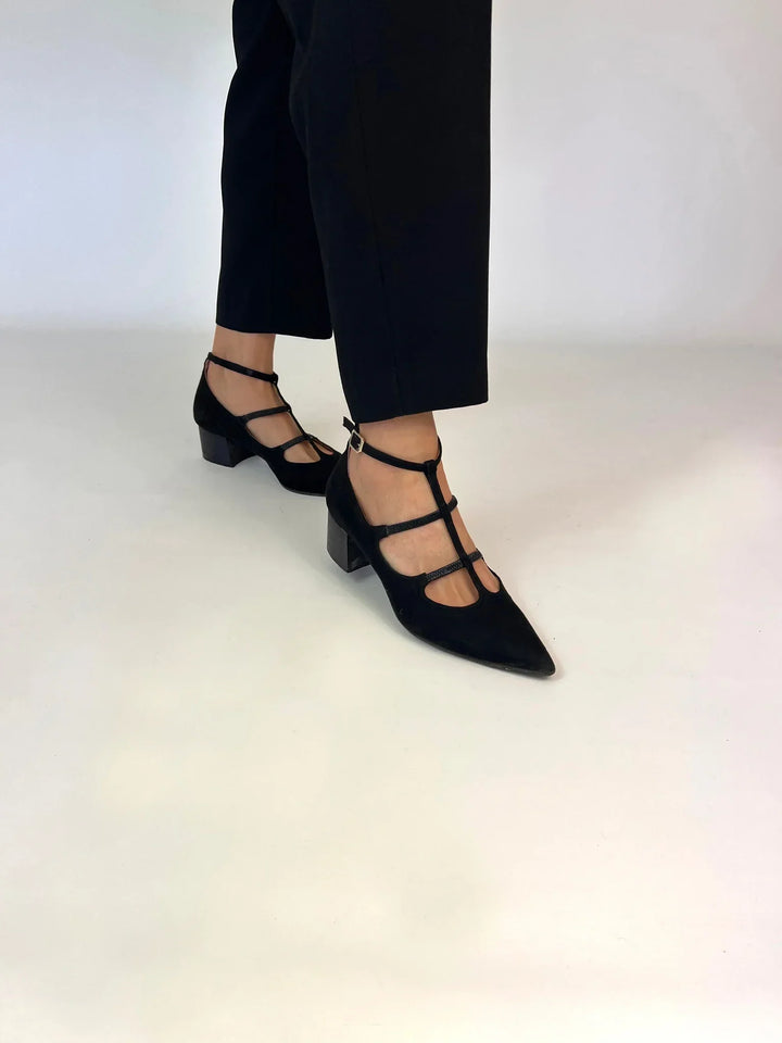 Ariana | Strappy Pointed Flats - 