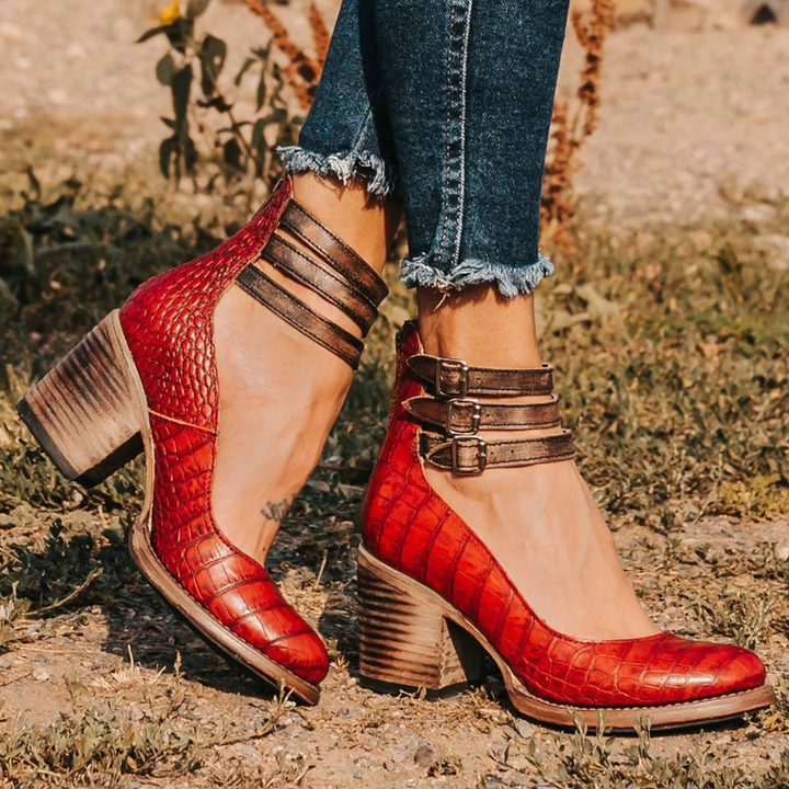 Simone | Chic Western-Style Ankle Boots