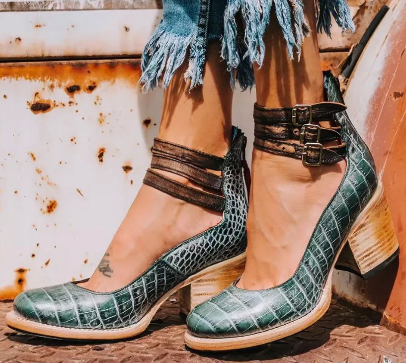 Simone | Chic Western-Style Ankle Boots