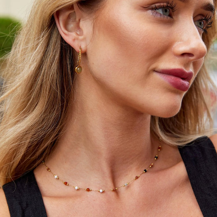 Necklace Minimalist with Stone