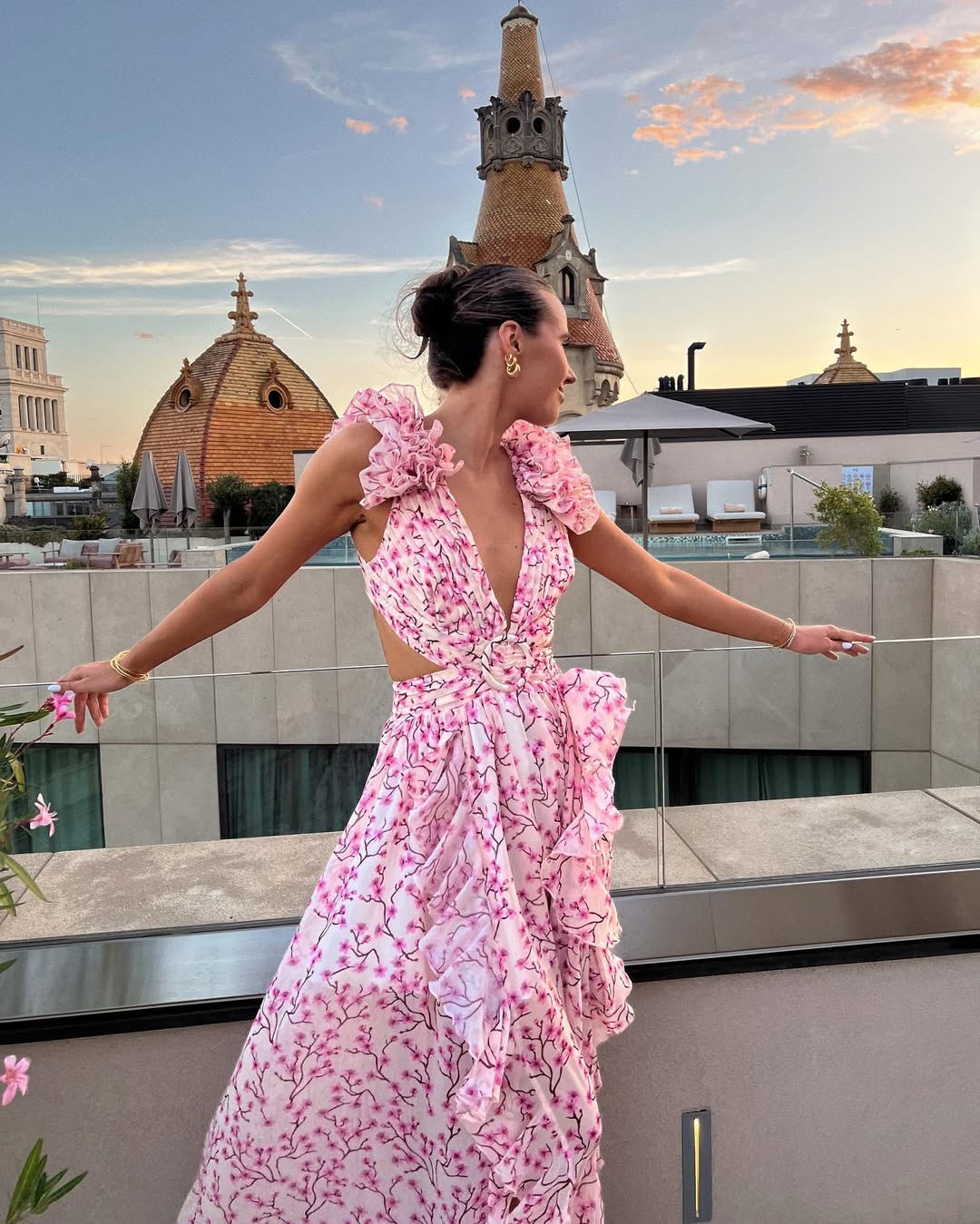 Maeve | Dress Maxi Floral with Flowers 3D & Cut-Out