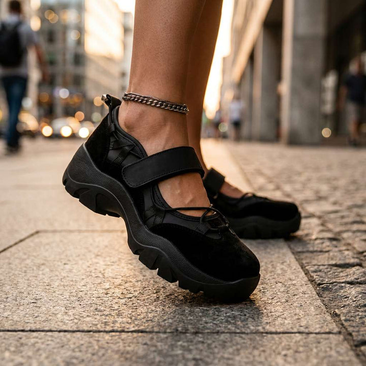 Chiara | Scarpe Comode da Passeggio in Camoscio