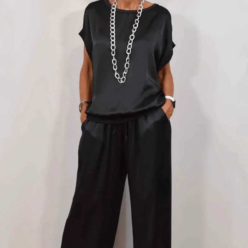 Danica | Timeless Two-Piece Suit
