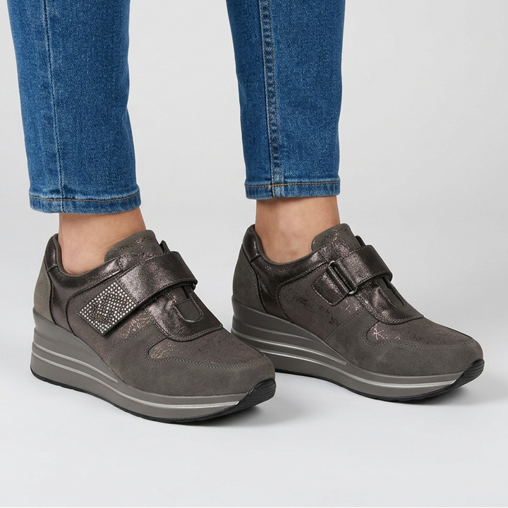 Zelinda | Sneakers comoda donna con zeppa