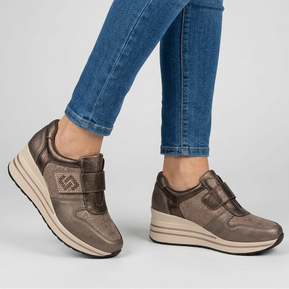 Zelinda | Sneakers comoda donna con zeppa
