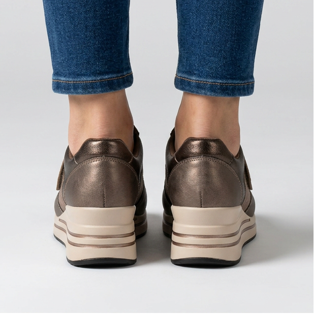 Zelinda | Sneakers comoda donna con zeppa